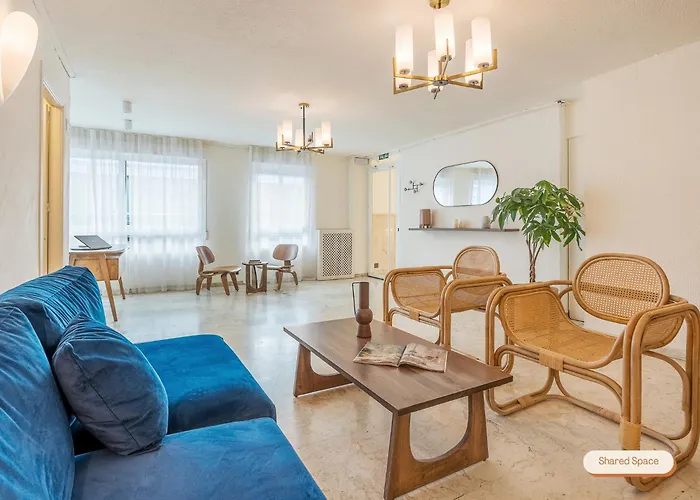 Granada Suites By Olala Homes